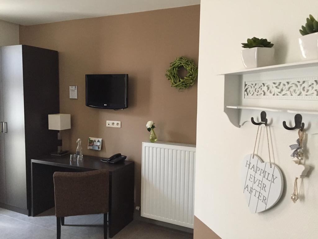 Hotel De Maaskant Maaseik Rom bilde